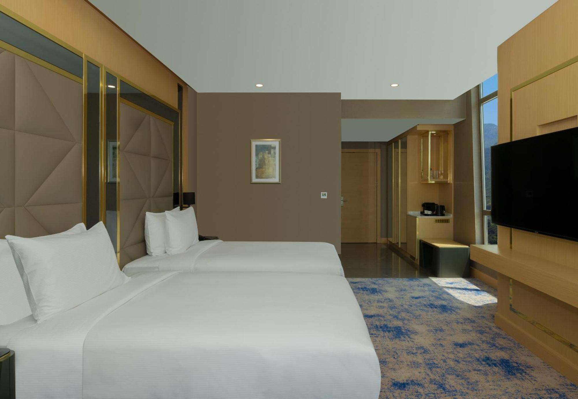 Doubletree By Hilton Manisa Hotel Exterior foto