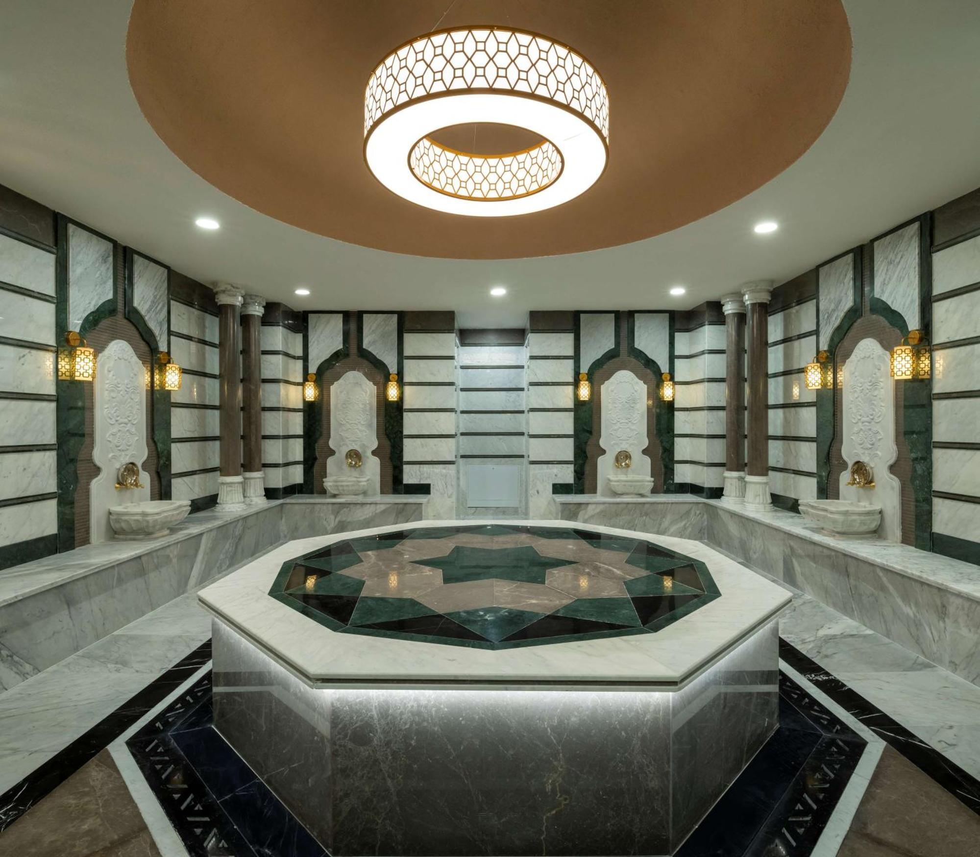 Doubletree By Hilton Manisa Hotel Exterior foto