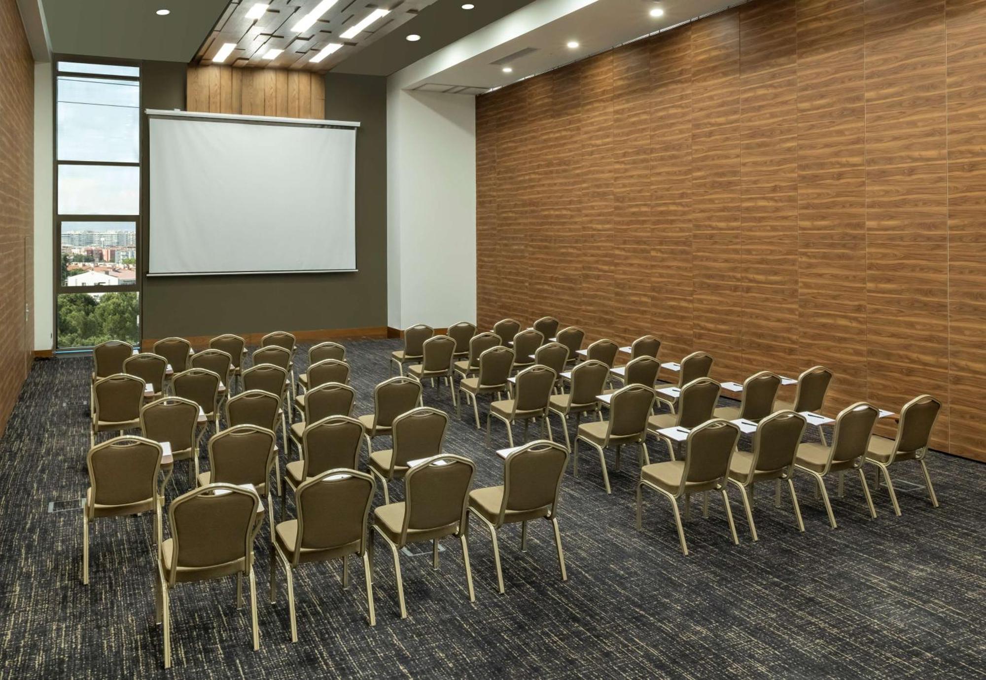 Doubletree By Hilton Manisa Hotel Exterior foto
