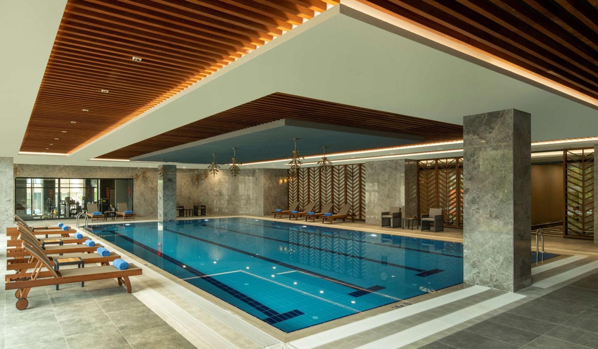 Doubletree By Hilton Manisa Hotel Exterior foto
