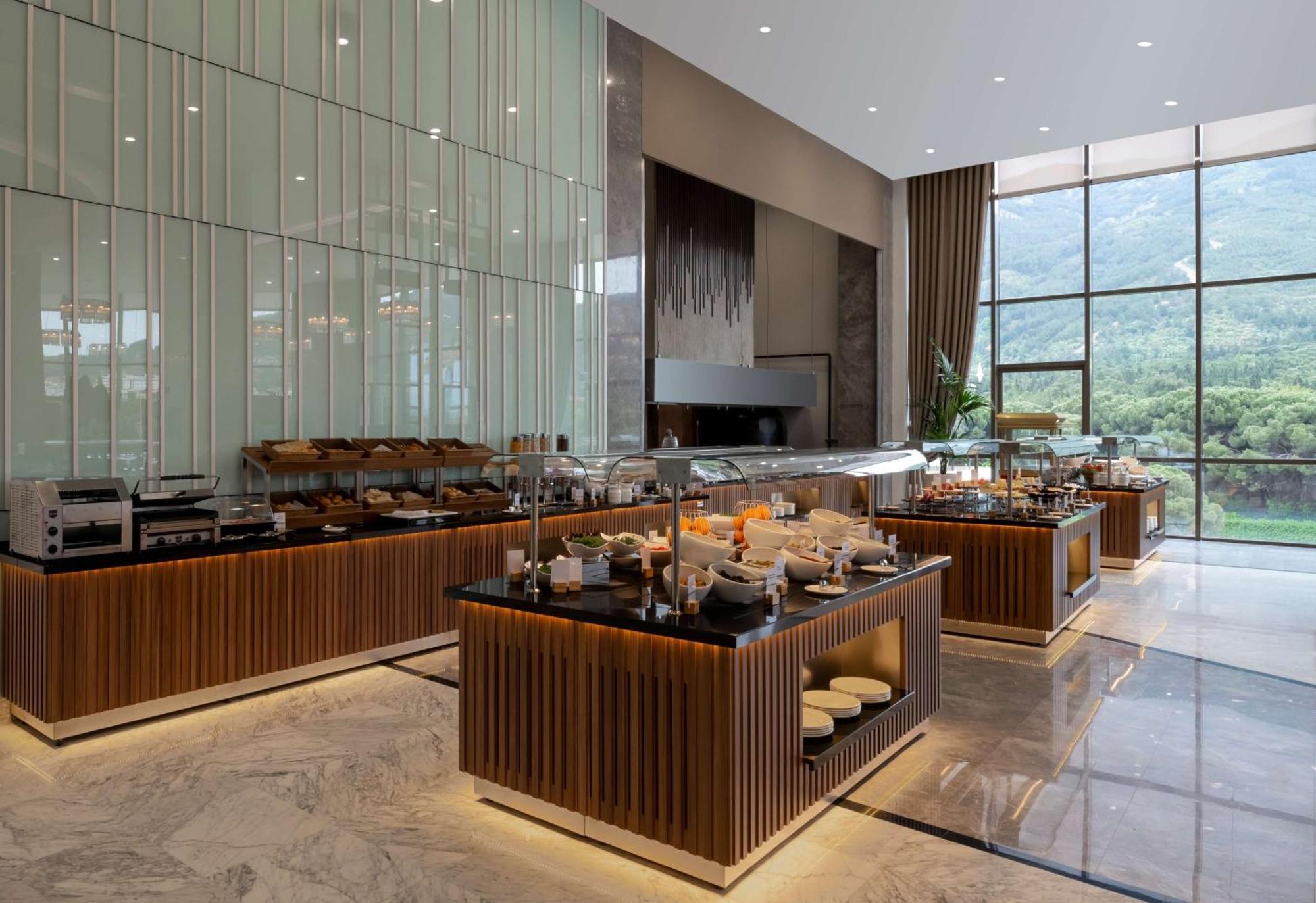 Doubletree By Hilton Manisa Hotel Exterior foto