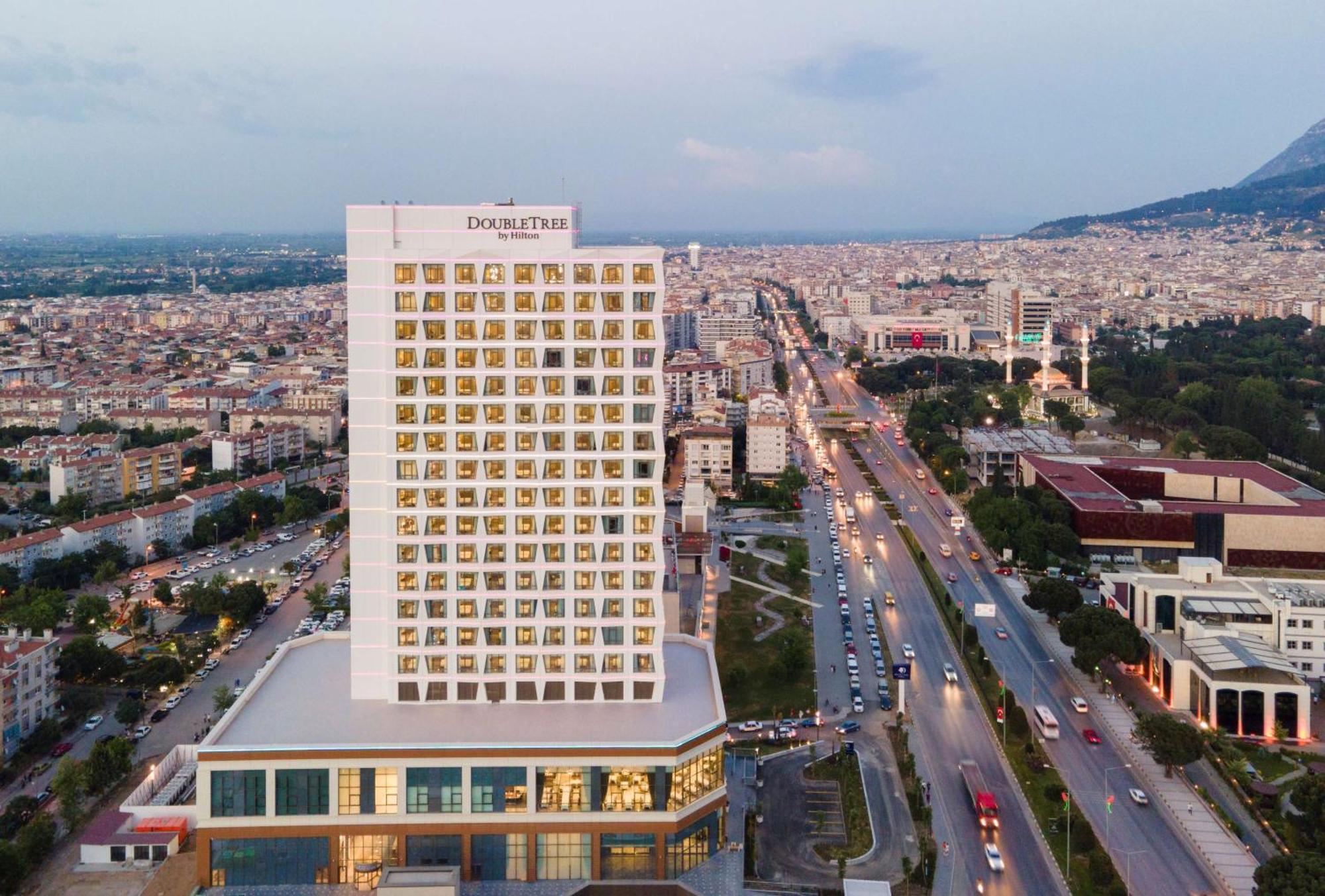 Doubletree By Hilton Manisa Hotel Exterior foto